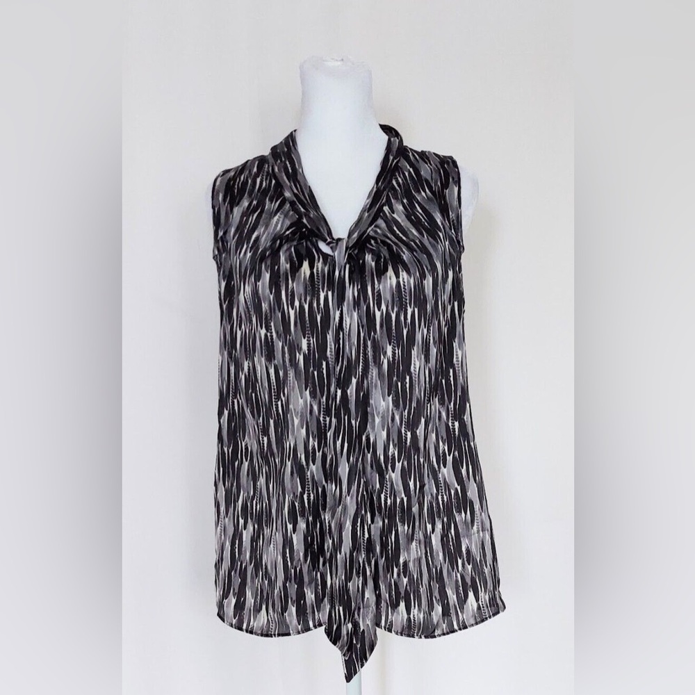 Serenade- Tie collar printed black‎ and white sleeveless blouse Size XL